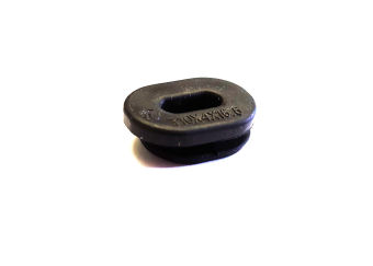 RIGHT LOWER SIDE COVER GROMMET