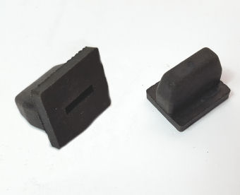 SIDE PANEL RUBBER MOUNT