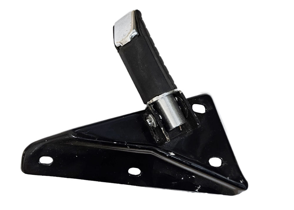 DD50E RIGHT EXHST SUPPORT PLATE